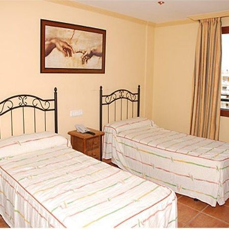 Apartamentos Mediterraneo Marbella Exteriör bild